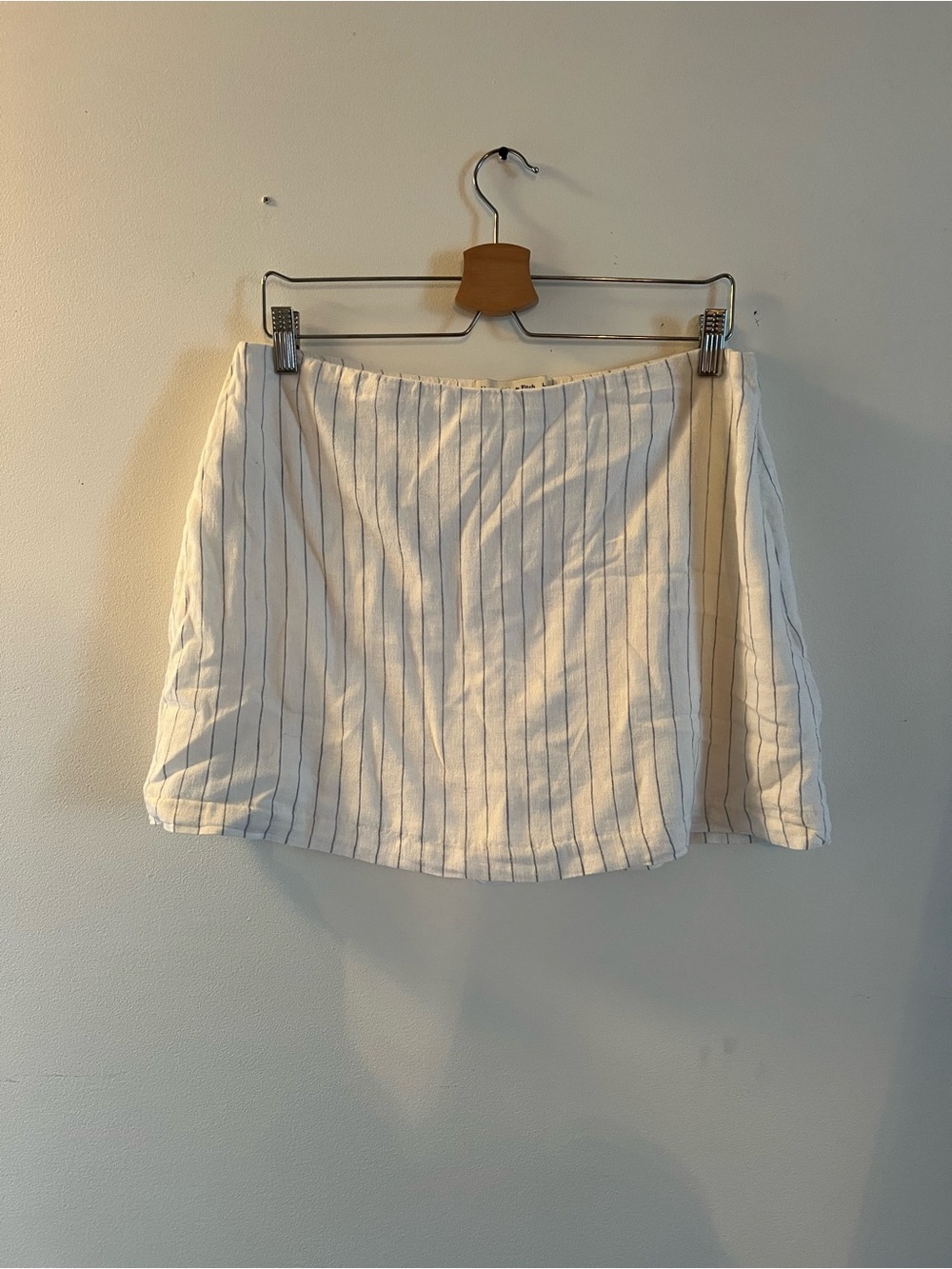 Abercrombie & Fitch White Mini Skirt with Thin Navy Stripes
